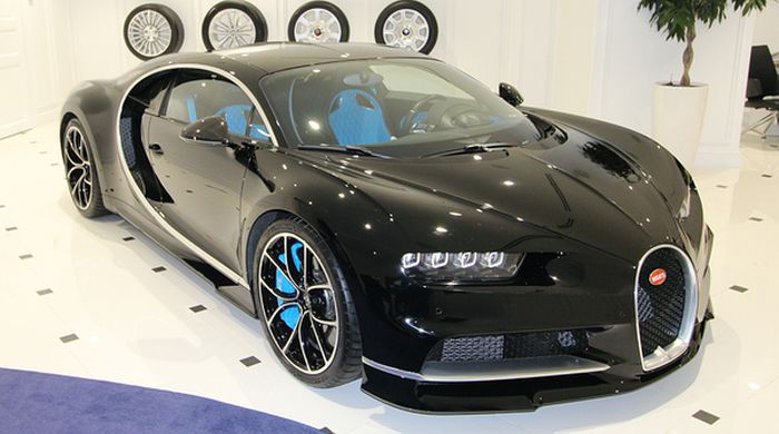 Гиперкар Bugatti Chiron оценили в 220 миллионов рублей (4 фото)