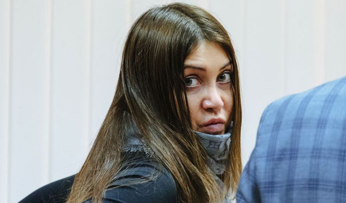 Мара Багдасарян пожизненно лишена водительских прав (2 фото)