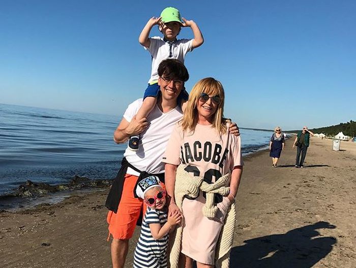 Максим Галкин опубликовал пляжное фото Аллы Пугачевой (2 фото)