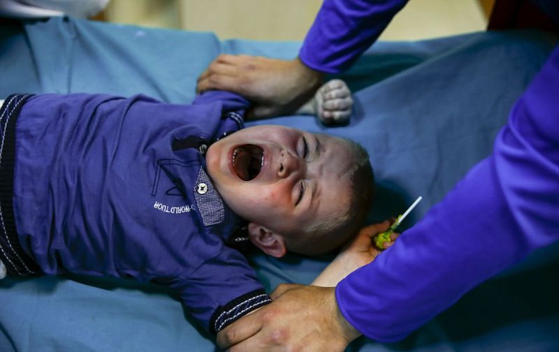 Обрезание без анестезии у повзрослевших турецких мальчиков (14 фото)