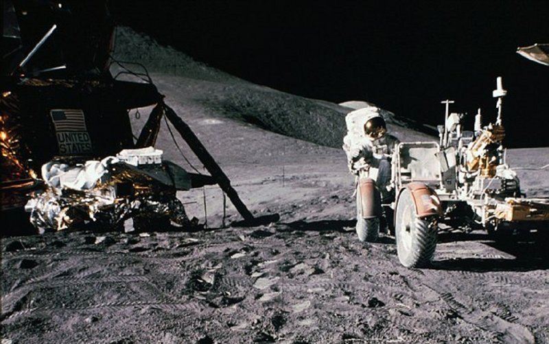 НАСА планирует вновь отправить людей на Луну (4 фото + 1 видео)