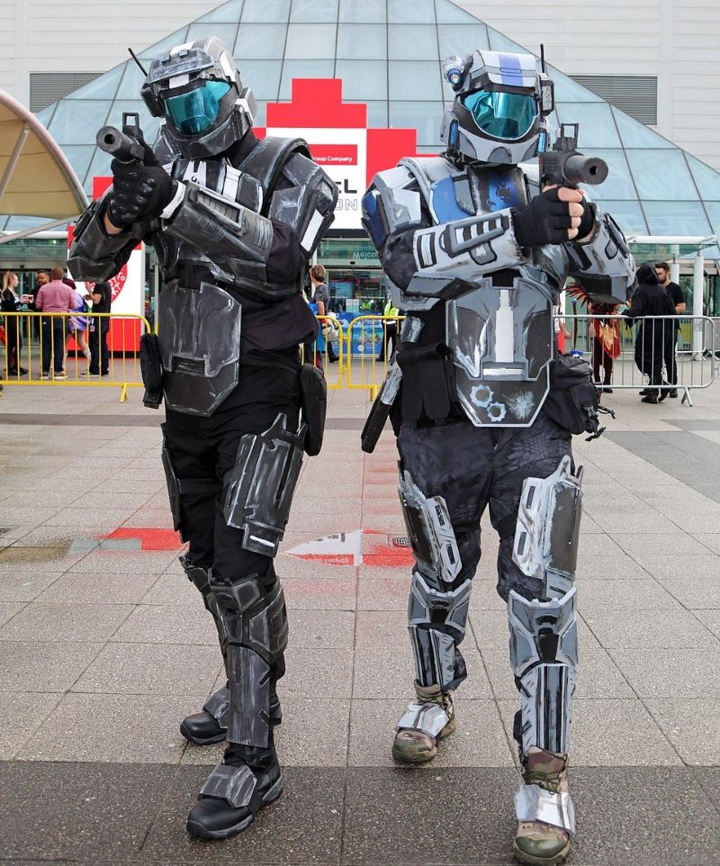 На лондонский Comic Con съехались тысячи косплееров (33 фото)