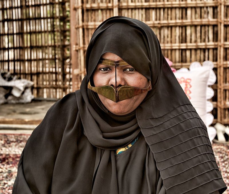 Необычные традиции: почему иранские женщины носят 