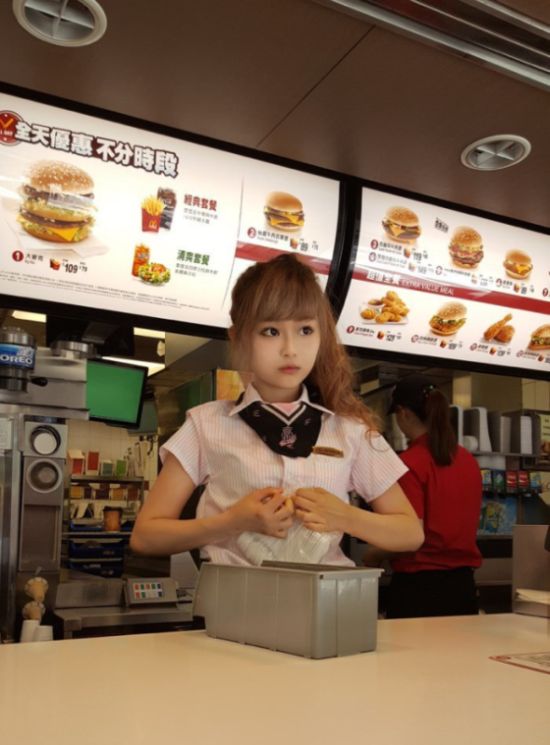         McDonald's (12  + )