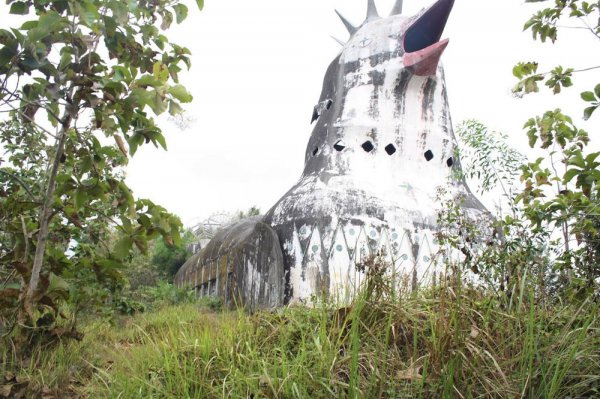 «Куриная церковь» в Индонезии