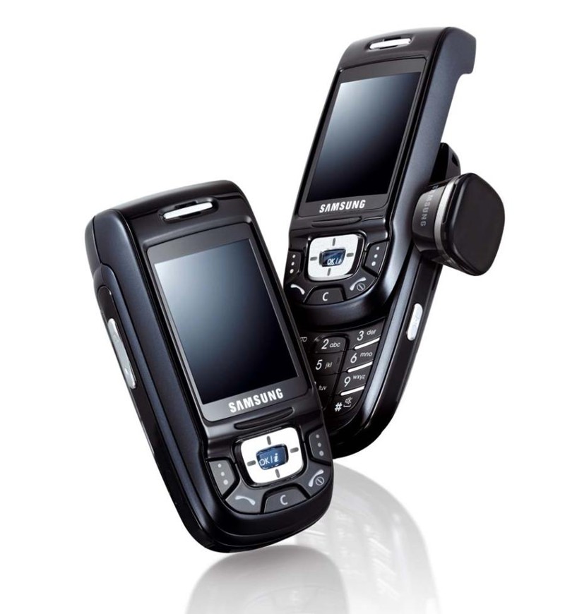 8. Samsung D500 (2005, $700) , , 
