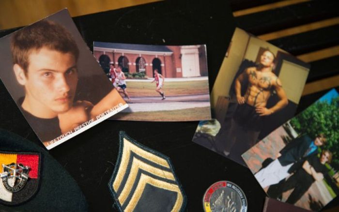 Боец американского спецназа не смог стать настоящим мужчиной и стал женщиной (8 фото)