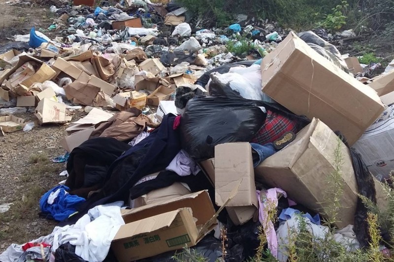 В Приморье выбросили гуманитарную помощь для пострадавших от тайфуна (1 фото)