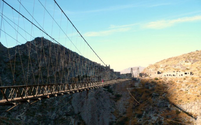 Самые страшные мосты в мире (11 фото)